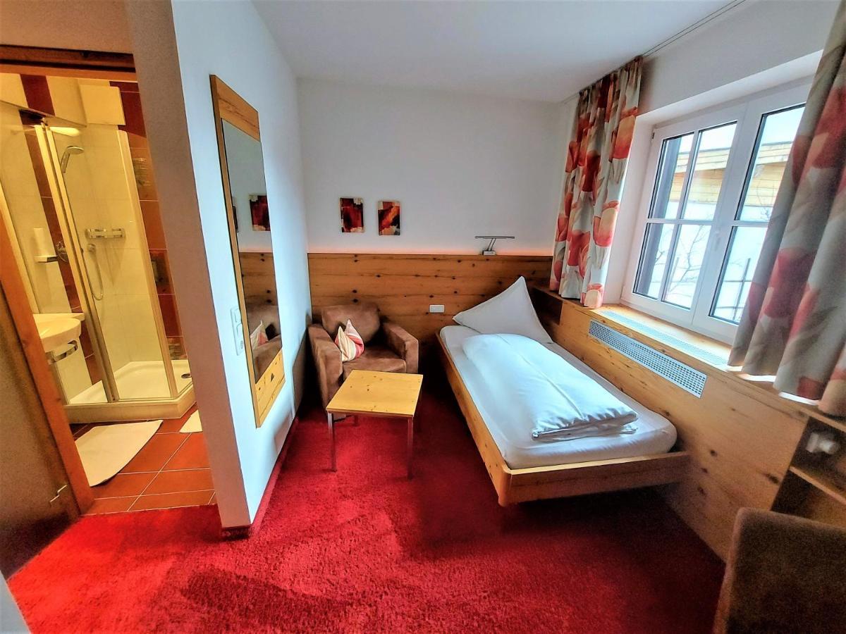 Hotel Flatscher Stuhlfelden Екстериор снимка